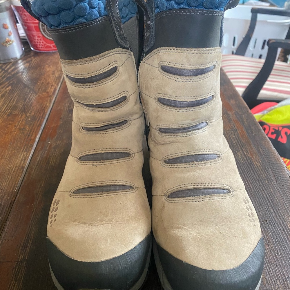 Merrell Tan and Black Winter Boots